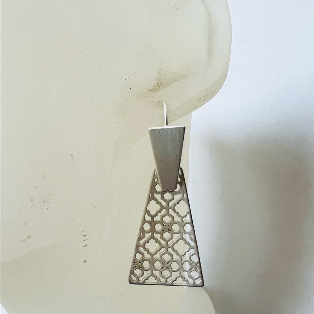 Kendra Scott Keerti filigree drop earrings Silver